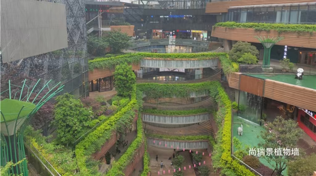 尚瑞景：成都植物墙垂直绿化设计施工标杆，让建筑呼吸自然之美