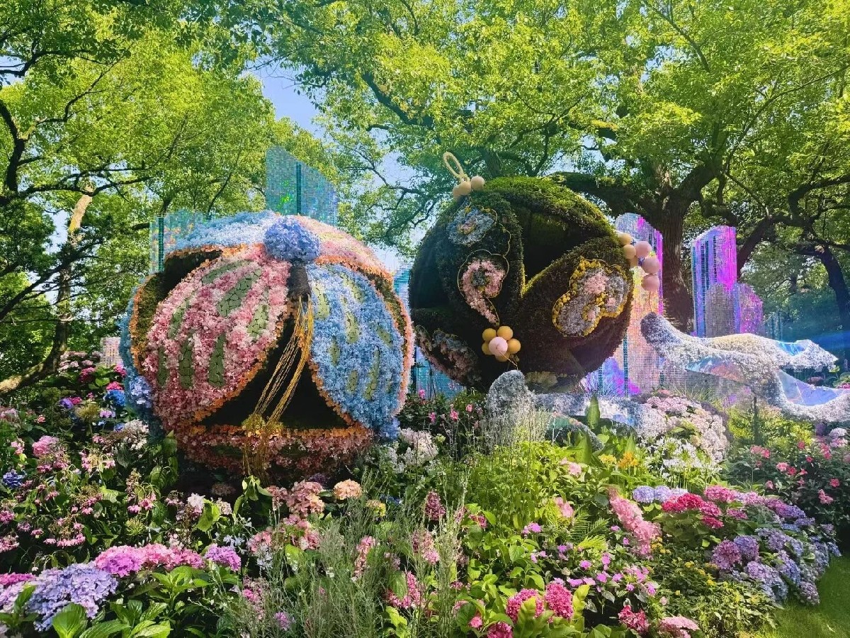 尚瑞景绿雕花镜｜把东方绮梦，融进园林花海
